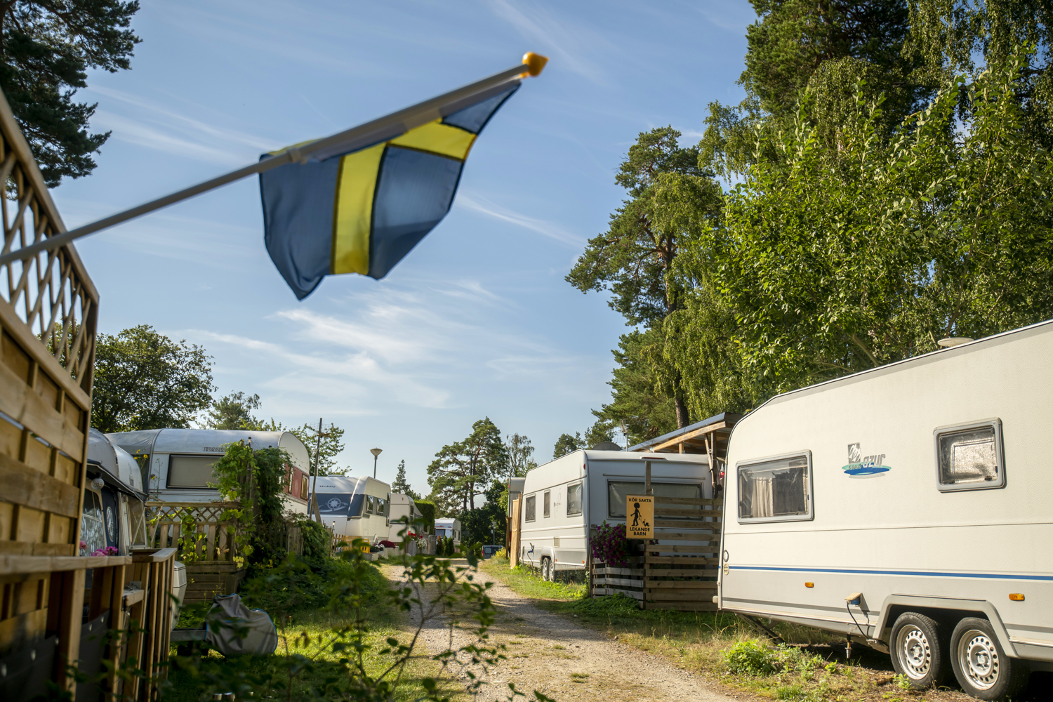 Dags att sova i trädtält på Myssjö Gård.